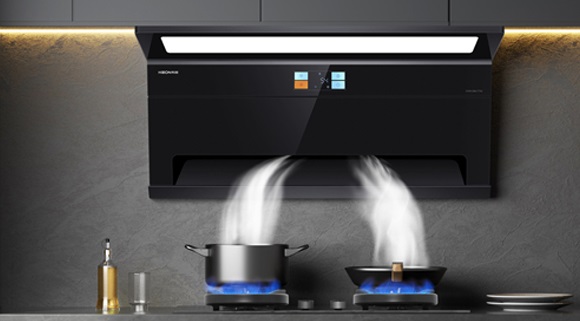 廚間尋雅趣，科恩煙灶勾勒烹飪自在時光